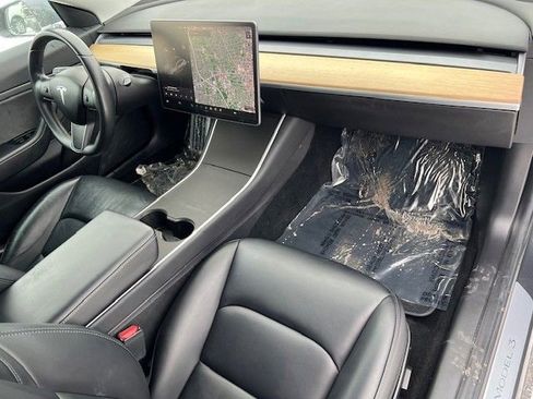 Used 2019 Tesla Model 3 Long Range image 15