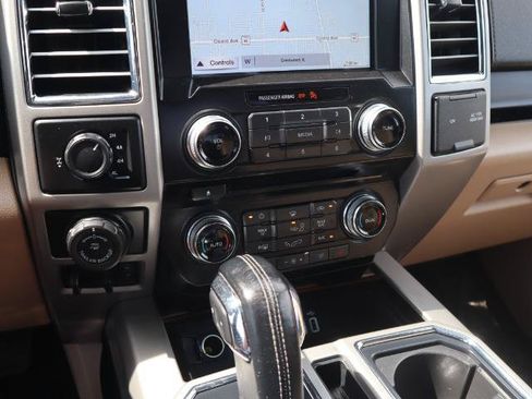 Used 2016 Ford F150 Lariat w/ Equipment Group 502A Luxury AWD/4WD image 20