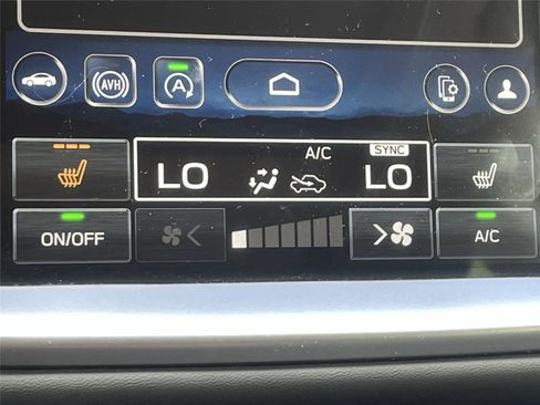 Certified 2025 Subaru Outback Onyx Edition AWD/4WD image 23