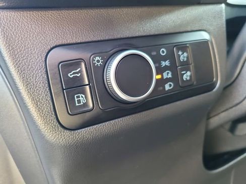 Used 2025 Ford Escape ST-Line w/ Equipment Group 301A image 17