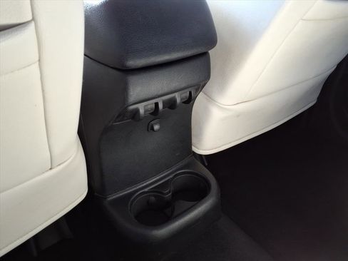 Used 2018 Jeep Wrangler Unlimited Sport S image 32