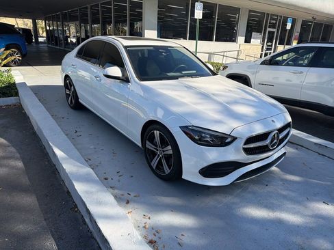 Used 2022 Mercedes-Benz C 300 Sedan image 4