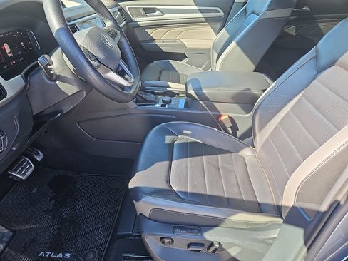 Used 2023 Volkswagen Atlas SEL Premium image 36