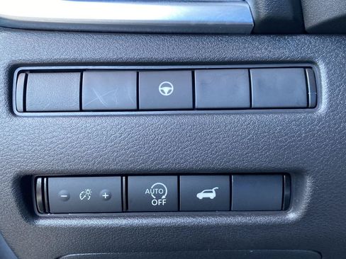 Certified 2023 Nissan Rogue SV w/ SV Premium B Package AWD/4WD image 36
