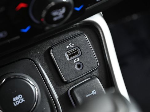 Used 2018 Jeep Compass Latitude w/ Popular Equipment Group AWD/4WD image 20