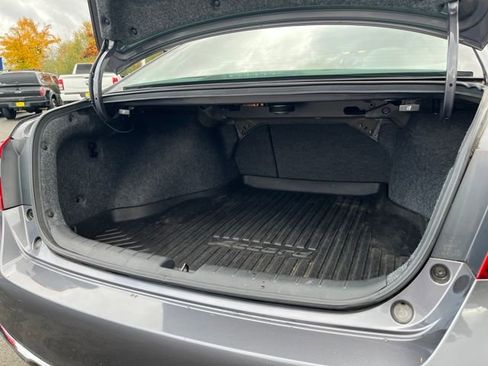 Certified 2017 Honda Accord EX-L image 9