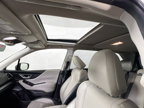 Used 2021 Subaru Forester Limited image 23