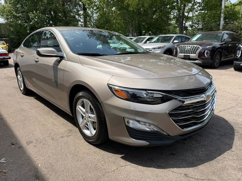 Used 2024 Chevrolet Malibu LT FWD image 4