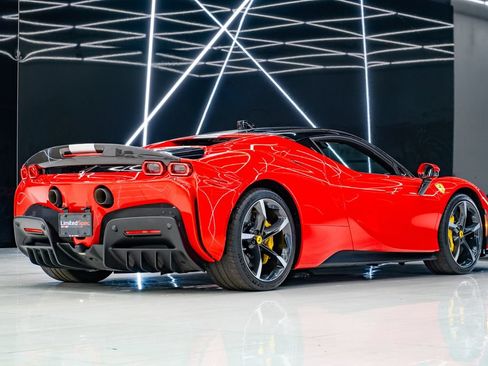 Used 2021 Ferrari SF90 Stradale AWD/4WD image 29