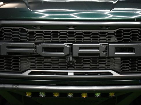 Used 2019 Ford F150 Raptor w/ Equipment Group 802A Luxury AWD/4WD image 2