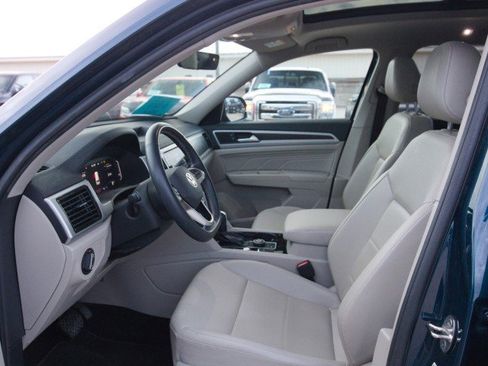 Used 2022 Volkswagen Atlas SE image 13