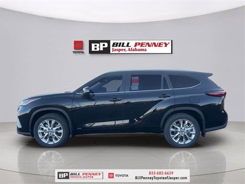 New 2026 Toyota Highlander Limited image 2