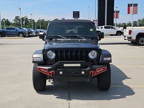 Used 2022 Jeep Wrangler Unlimited Sport AWD/4WD image 2