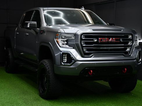 Used 2020 GMC Sierra 1500 AT4 w/ AT4 Premium Package AWD/4WD image 11