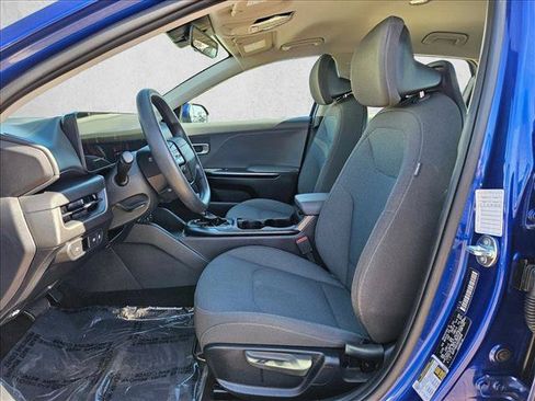 Used 2025 Kia K4 FWD image 21