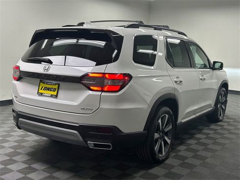Used 2023 Honda Pilot Elite image 5