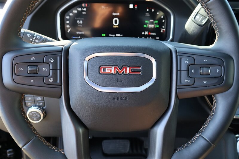 Used 2026 GMC Sierra 3500 AT4 w/ AT4 Premium Plus Package AWD/4WD image 18