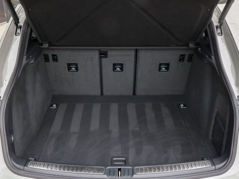 Certified 2026 Porsche Macan image 52