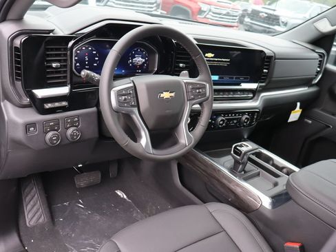 New 2026 Chevrolet Silverado 1500 LTZ w/ LTZ Premium Package AWD/4WD image 6