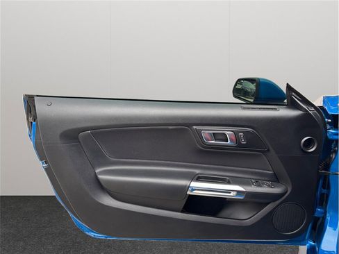 Used 2020 Ford Mustang GT image 20