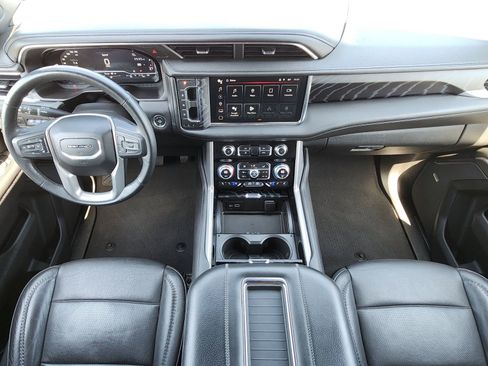 Used 2023 GMC Yukon XL Denali RWD image 29