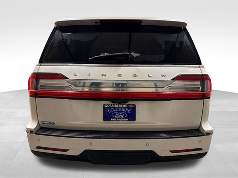 Used 2018 Lincoln Navigator L Reserve w/ Technology Package image 3