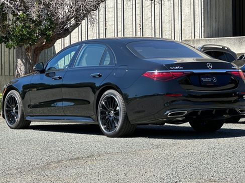 New 2025 Mercedes-Benz S 580e 4MATIC Sedan image 3