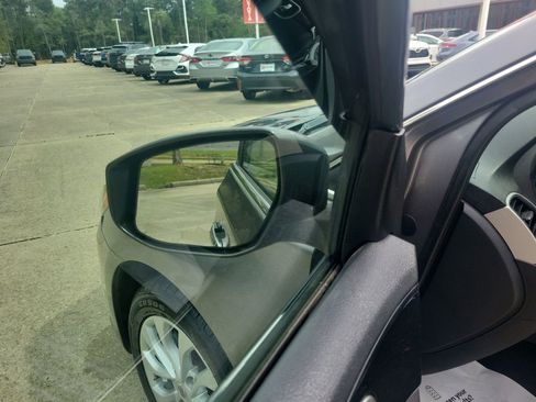 Used 2019 Nissan Sentra SV image 12