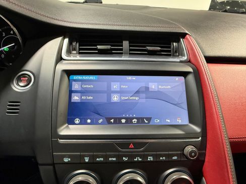 Used 2019 Jaguar E-PACE R-Dynamic SE image 45