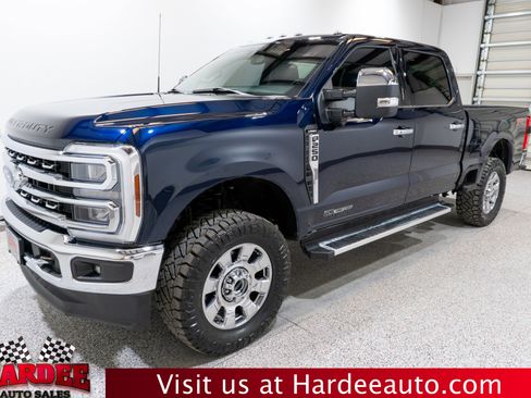 Used 2024 Ford F250 Lariat w/ Chrome Package image 2