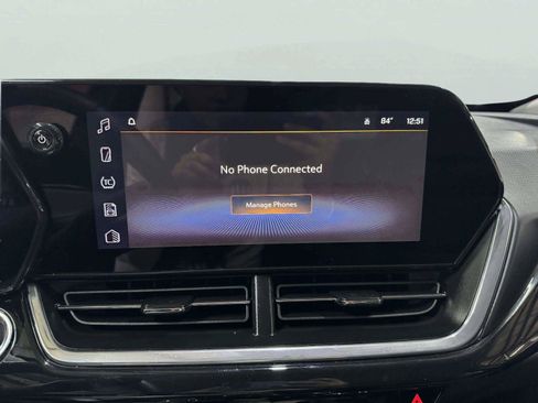 Used 2025 Chevrolet Trax ACTIV w/ Driver Confidence Package FWD image 50