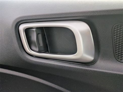 Certified 2023 Hyundai Venue SE w/ Cargo Package image 10