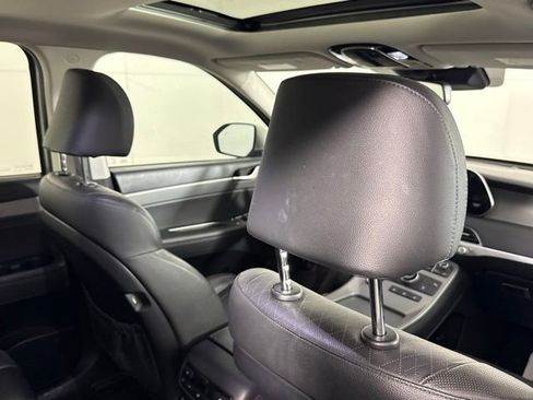 Used 2022 Hyundai Palisade SEL w/ Premium Package image 26