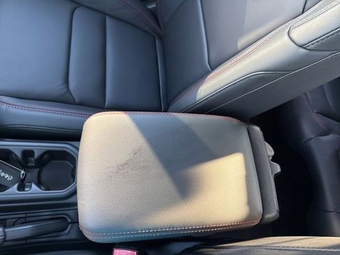 New 2025 Jeep Wrangler Unlimited Rubicon image 32