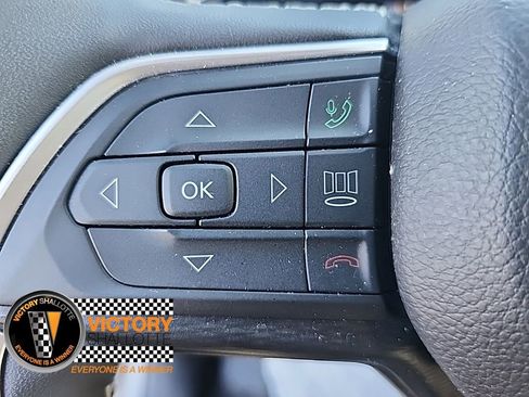 Certified 2024 Jeep Grand Cherokee Altitude image 25