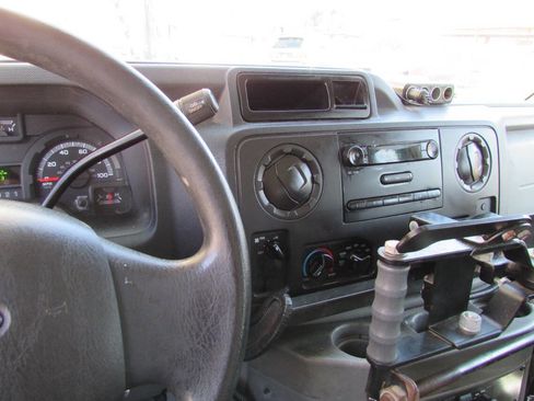 Used 2011 Ford E-350 and Econoline 350 Extended Super Duty w/ PWR Group image 20