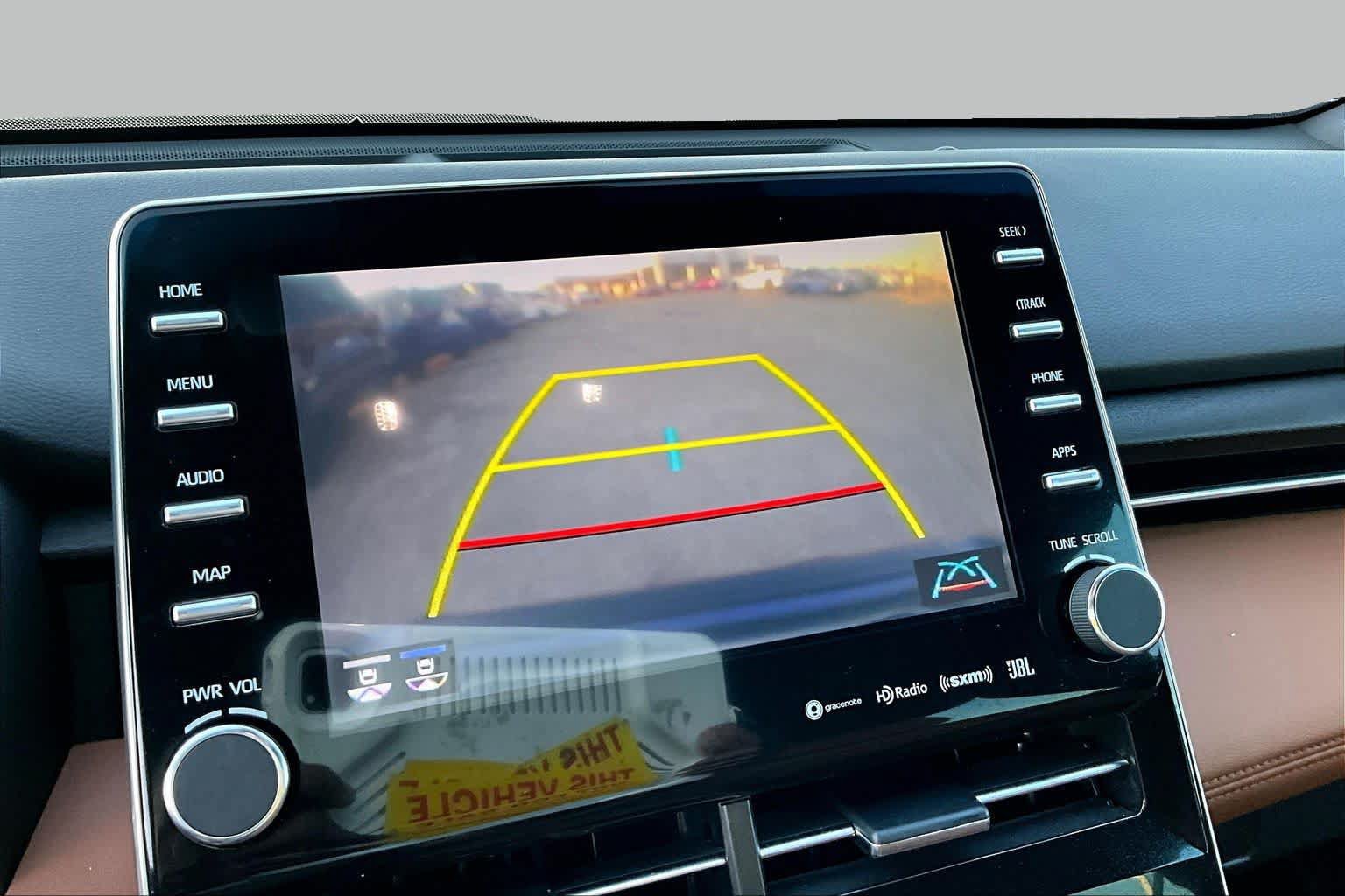 Used 2020 Toyota Avalon Limited FWD image 27