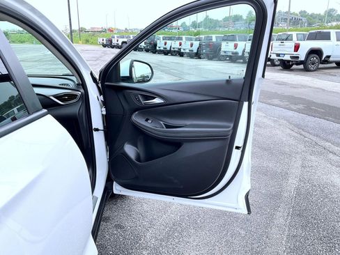 Used 2023 Buick Encore GX Select w/ Safety Package II AWD/4WD image 16