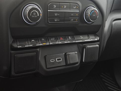 New 2026 Chevrolet Silverado 1500 Custom Trail Boss w/ LPO, Dark Essentials Package AWD/4WD image 20