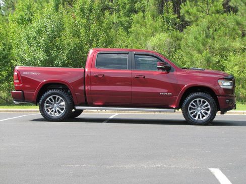 Used 2021 RAM 1500 Laramie w/ Sport Appearance Package AWD/4WD image 4