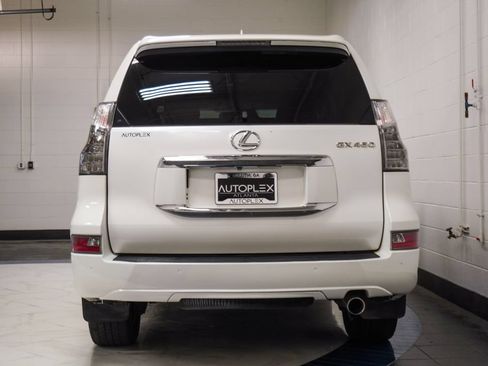 Used 2016 Lexus GX 460 w/ Premium Package AWD/4WD image 35