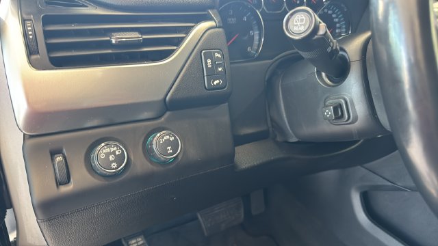 Used 2019 Chevrolet Suburban LT AWD/4WD image 9