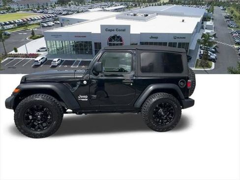 Certified 2018 Jeep Wrangler Sport AWD/4WD image 31