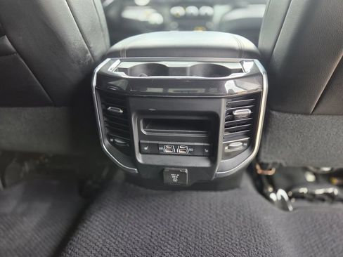 Used 2022 RAM 2500 Laramie AWD/4WD image 12