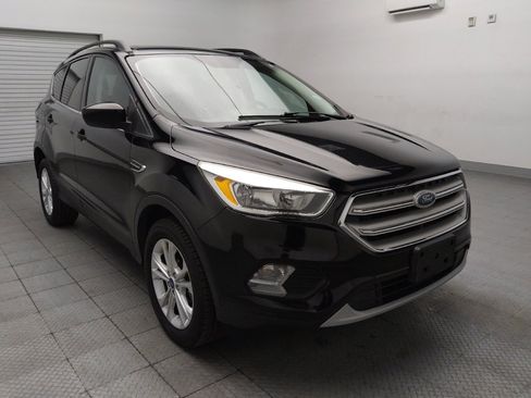 Used 2018 Ford Escape SE w/ SE Sync 3 Package AWD/4WD image 13