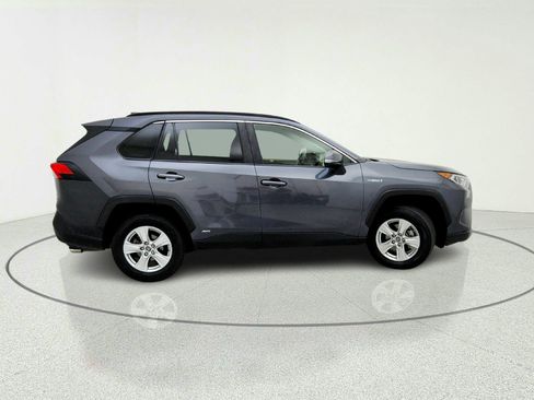 Used 2019 Toyota RAV4 XLE w/ Convenience Package AWD/4WD image 7