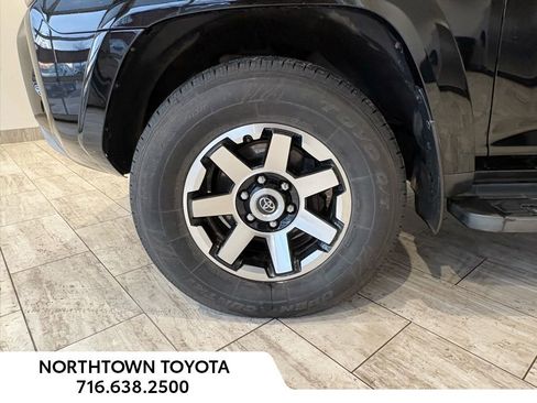Used 2019 Toyota 4Runner TRD Off-Road Premium image 10