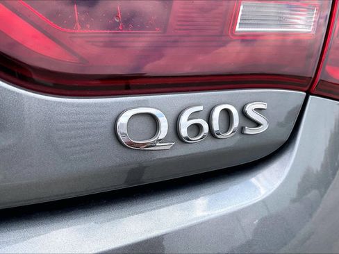 Used 2017 INFINITI Q60 3.0t Sport image 9
