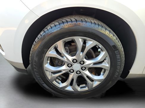 Used 2018 Buick Enclave Avenir w/ Avenir Technology Package image 27