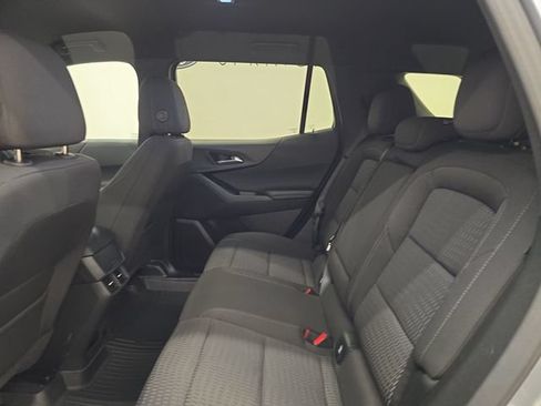 Used 2025 Chevrolet Equinox LT FWD image 16